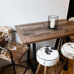 Junik - Deine Cityapartments In Apartment *